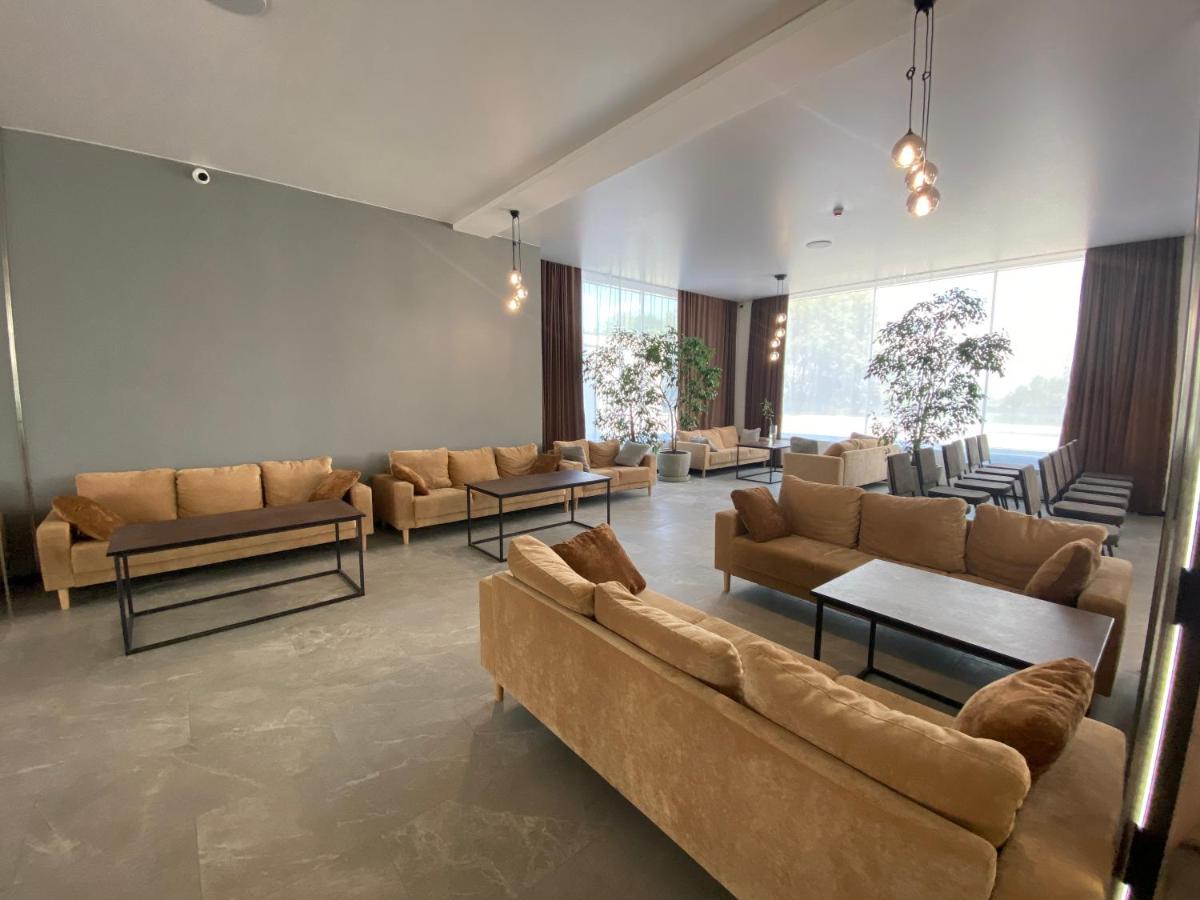 Optima Collection Kamianske - Housity