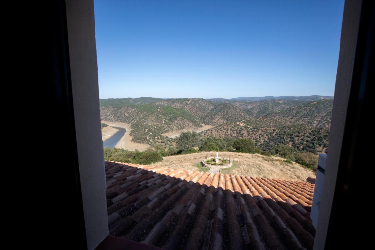 Complejo Rural Las Casas del Pantano - Housity