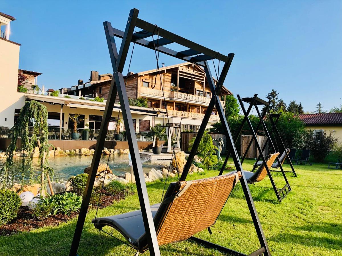 Ein Garten an der Unterkunft Ortner's Resort