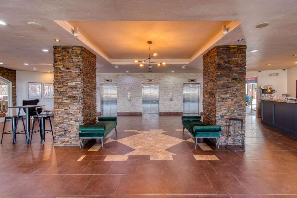Clarion  Denver Central - Housity