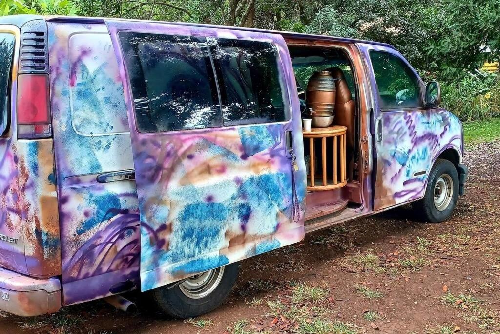 Maui CamperVan 1 Cozy Practical and Funky - Housity