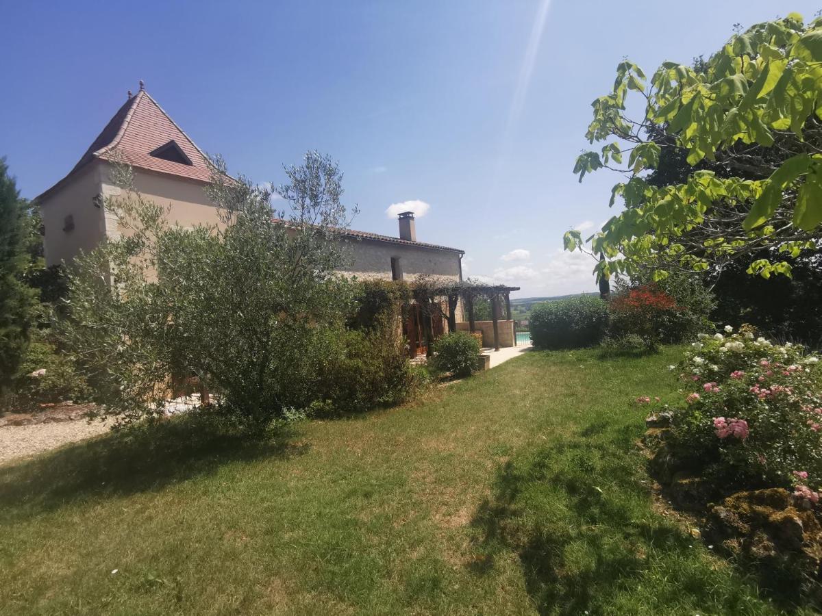 3 Bed House in Loubes Bernac with amazing views - Housity