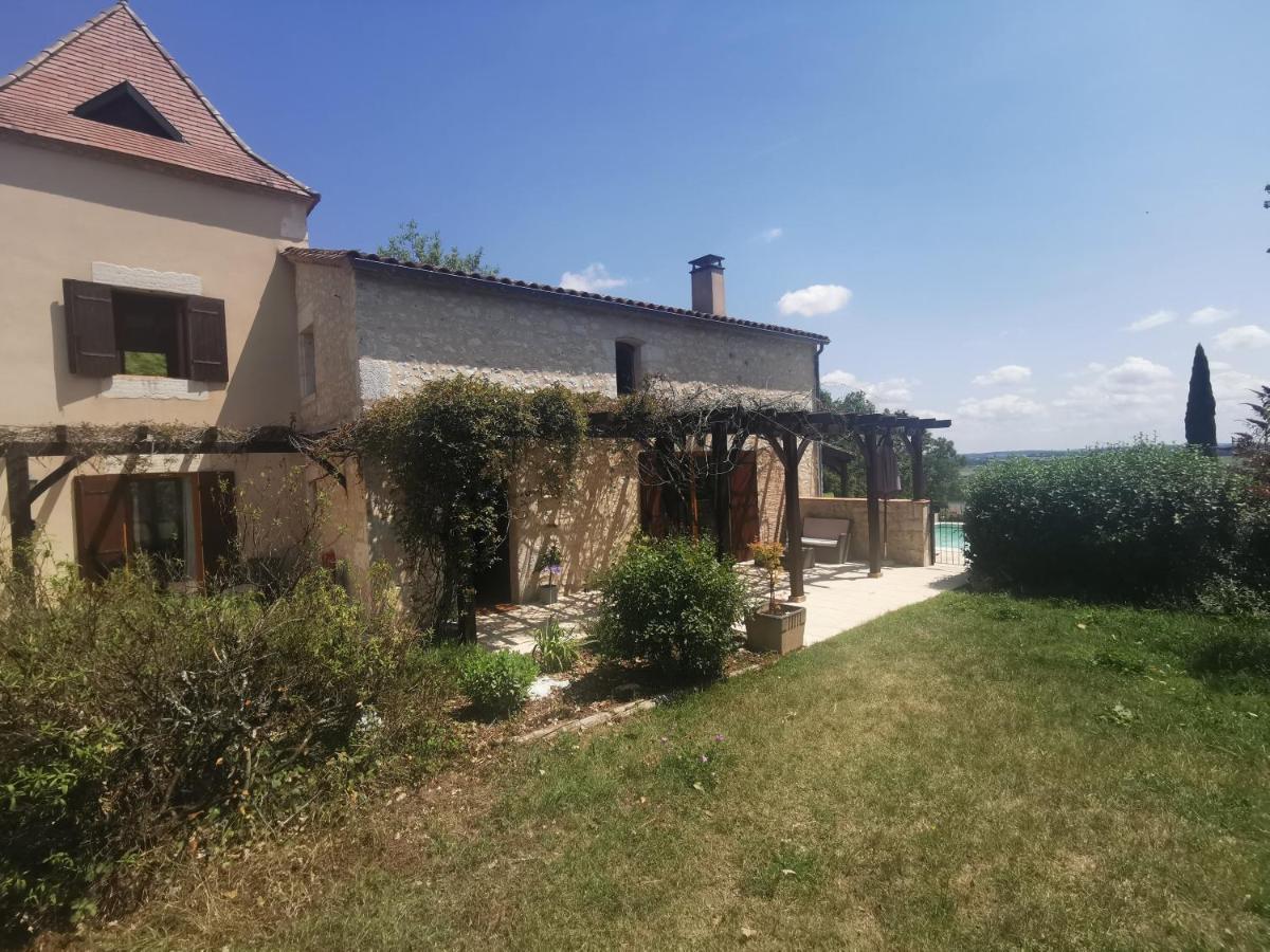 3 Bed House in Loubes Bernac with amazing views - Housity