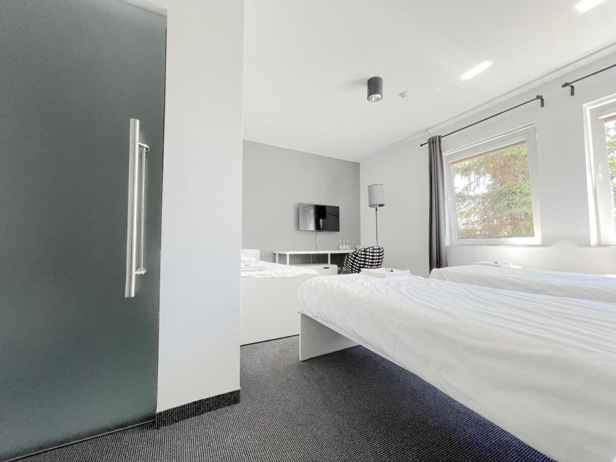 Bell's Hotel - Housity