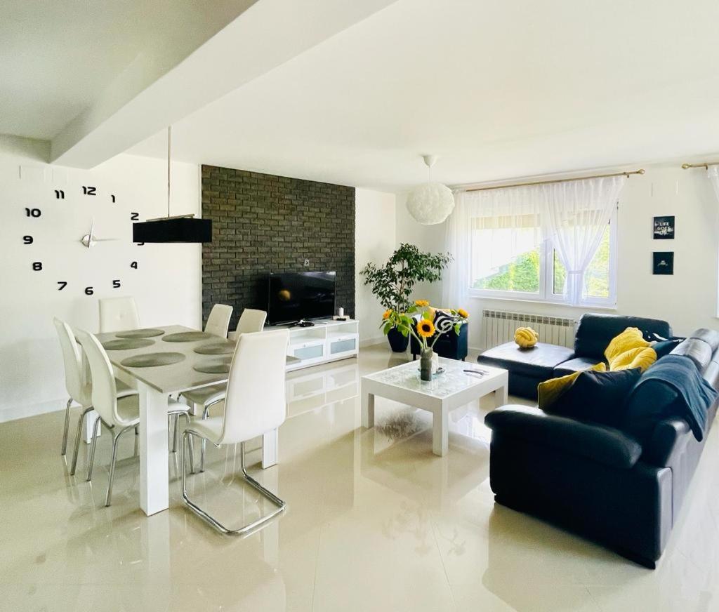 U Gosi Zator - Housity