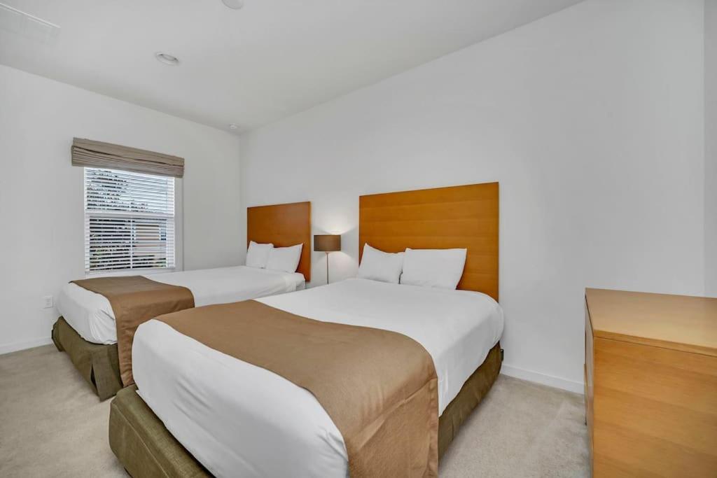 Regal Oaks Resort Townhouse - Housity