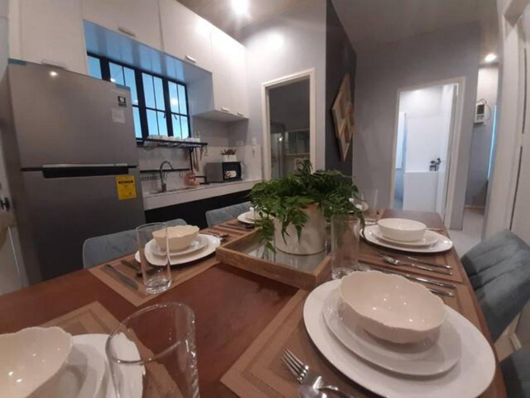 MC residence 5 w/ Netflix,100Mbps Wifi, hot shower - Housity
