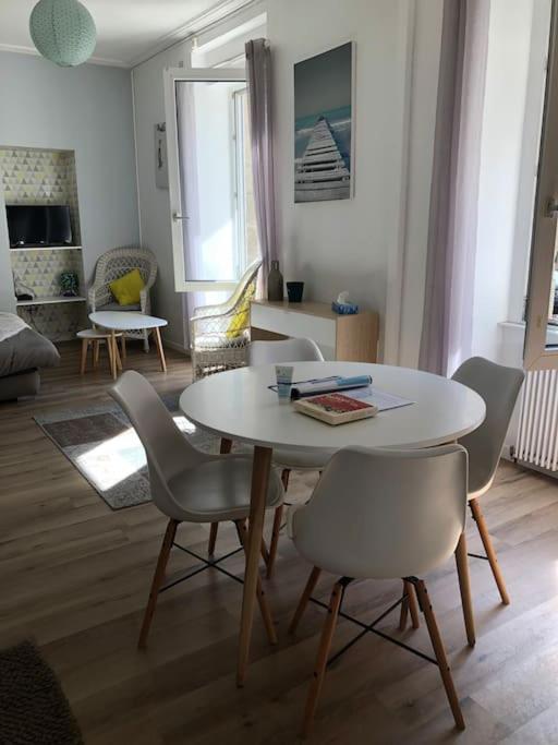 Lagarde - proche gare et centre ville 4 pers - Housity