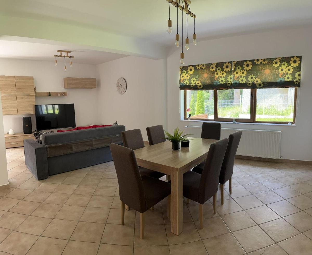 Vila 7 Predeal - Unique location in the forest - Housity