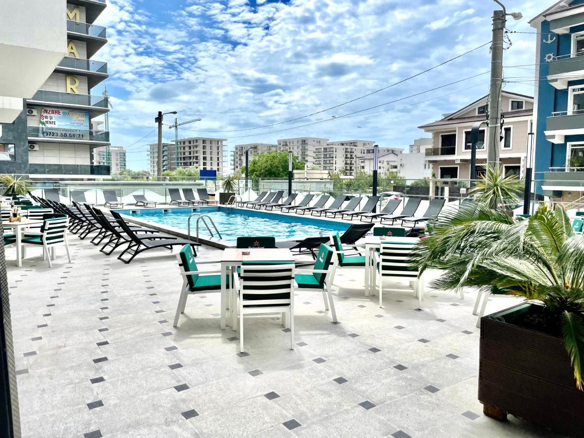 Dominic 2 beds 1 sofa parking pool apartament by Alezzi Nord10 - Housity