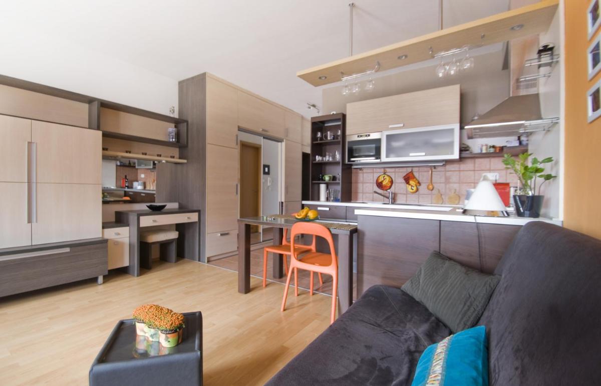 Kornelia Residence - Housity