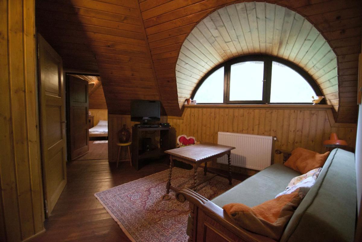 Hideout Homestead on the riverside Fishing&Hunting - Housity
