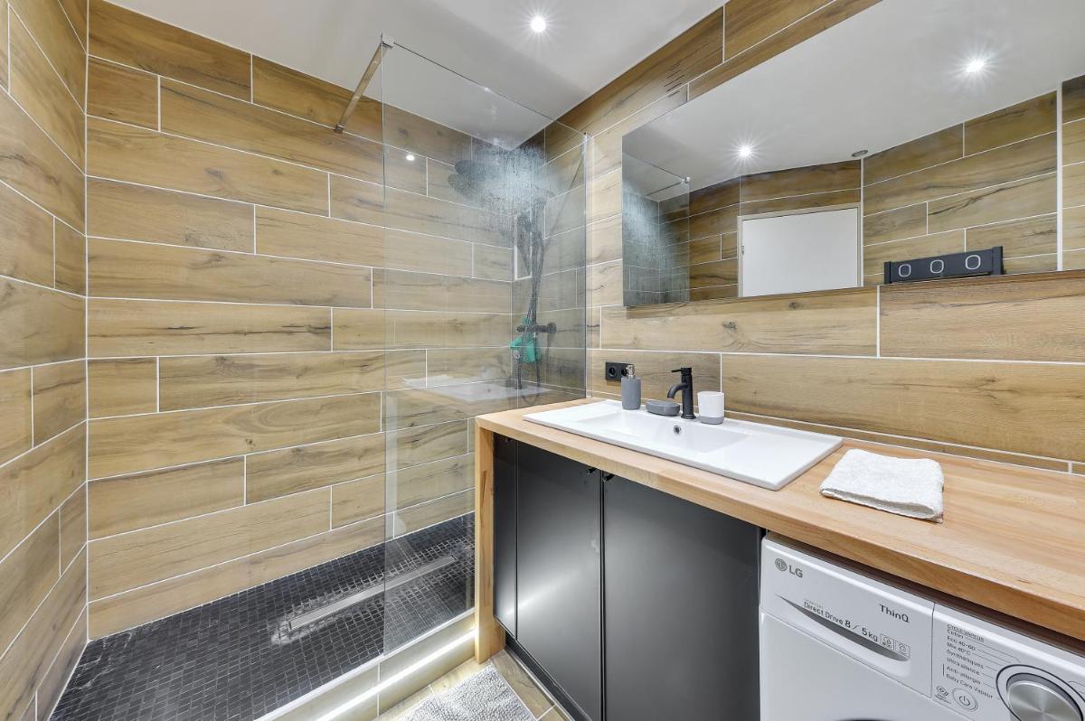Suitetrails - Chic apart with parking and balcony
