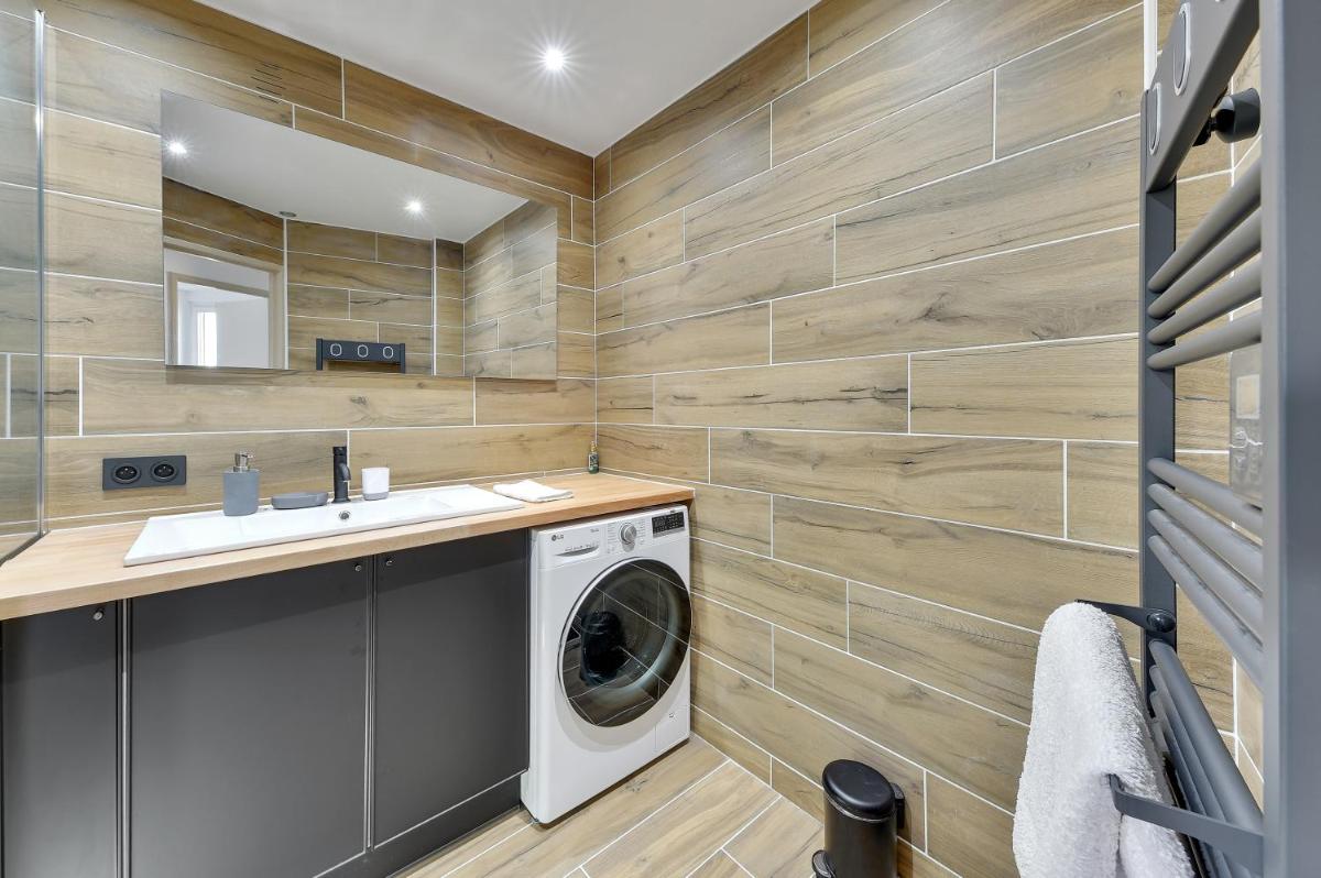 Suitetrails - Chic apart with parking and balcony