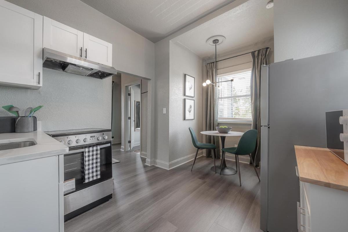 Updated Condo in Heart of Tampa - Housity