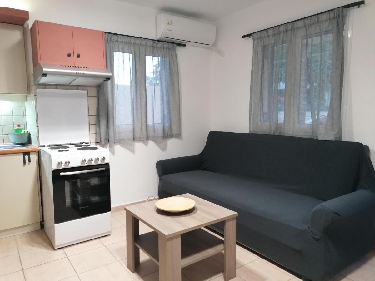 petite nafplio sofos apartment - Housity