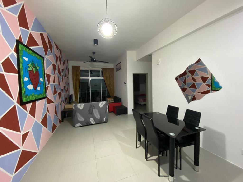 CH Sayangku Sayangku Homestay - Housity