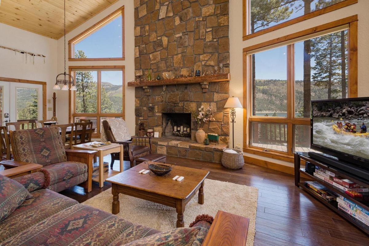 Hummingbird Cabin at Vallecito Lake - Housity