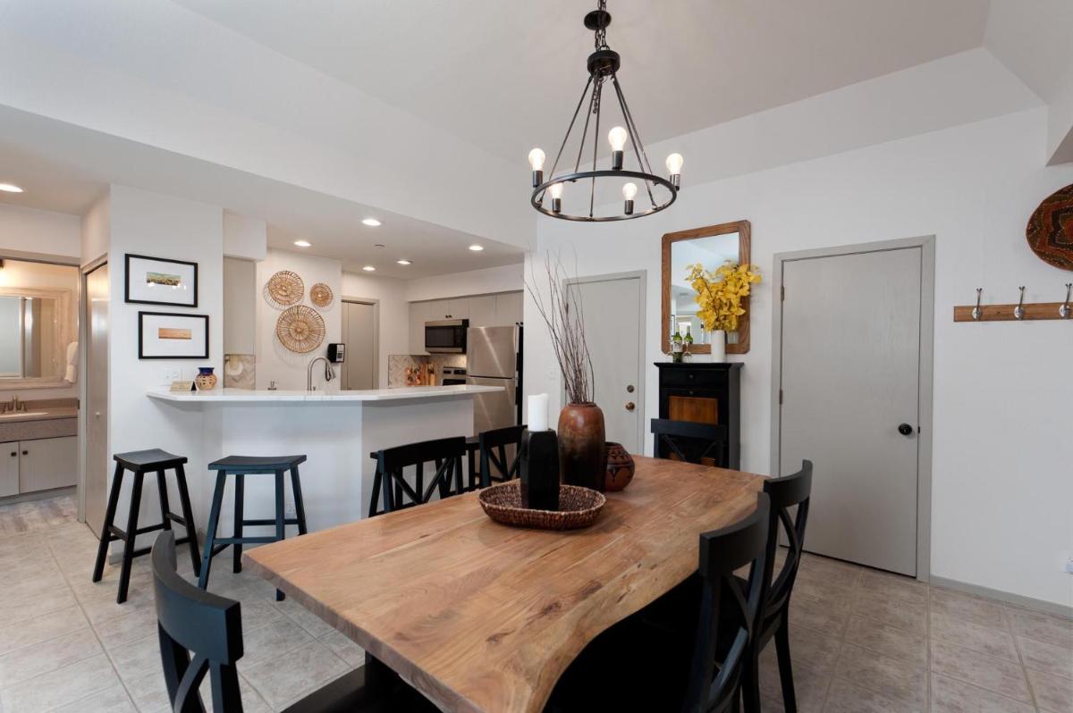 Village Center 501 - Housity