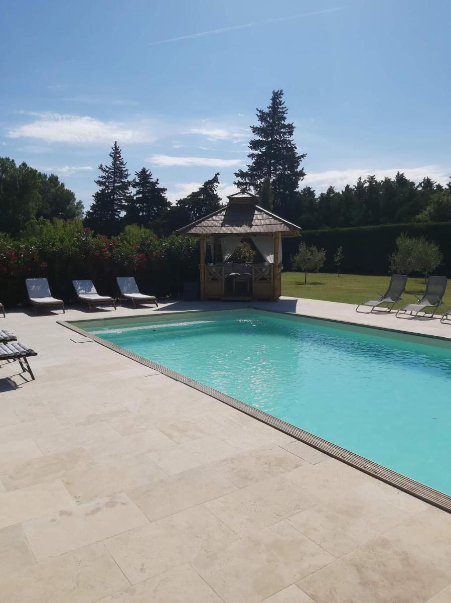 Studio au calme avec piscine et toutes les commodités nécessaires - Housity