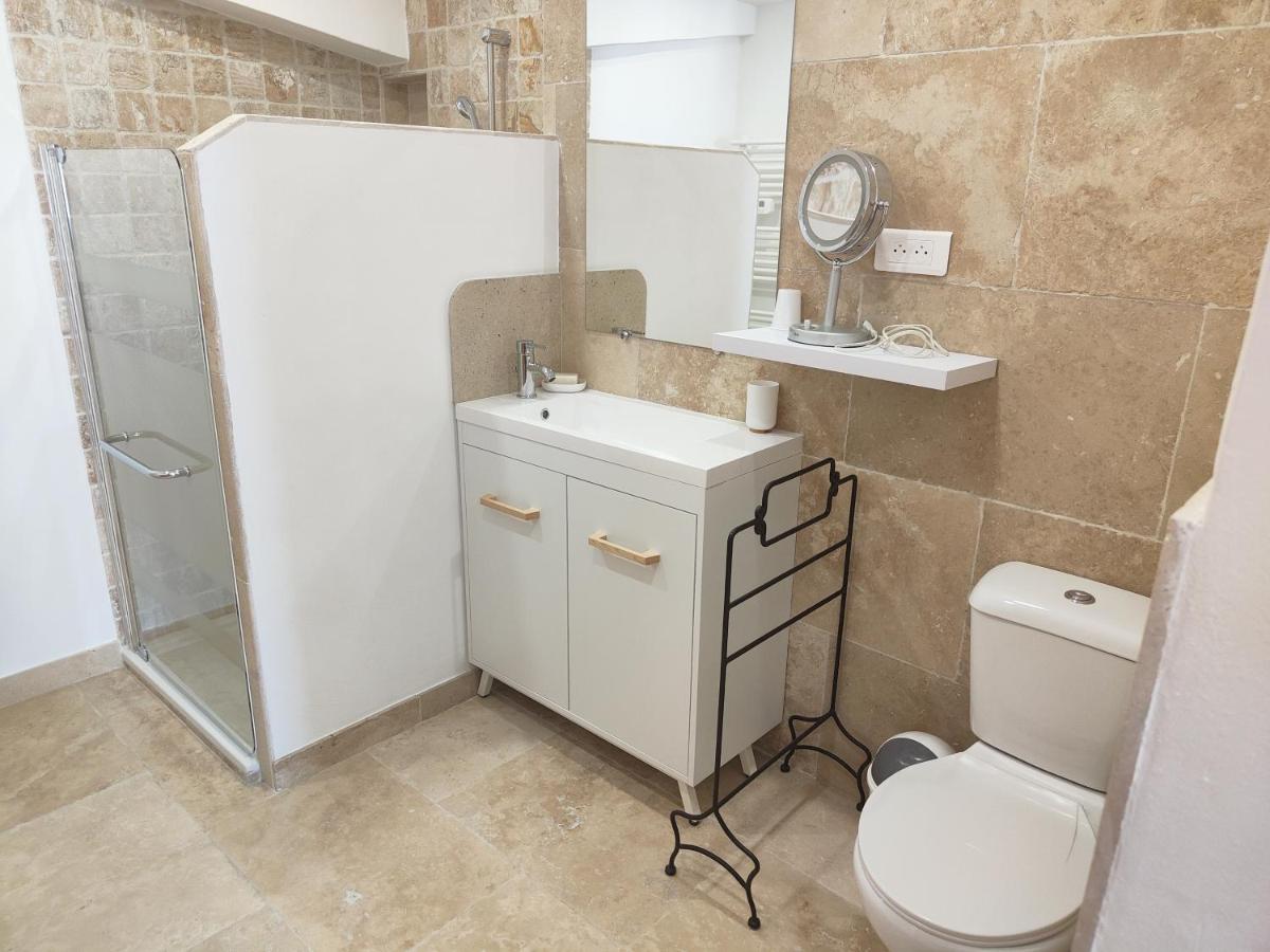 Studio au calme avec piscine et toutes les commodités nécessaires - Housity