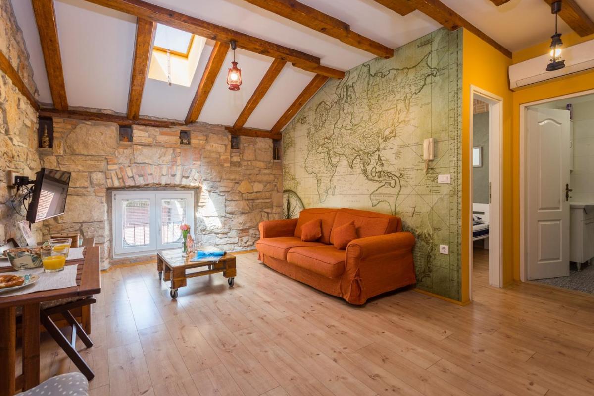 Clerisseau Apartments - Housity
