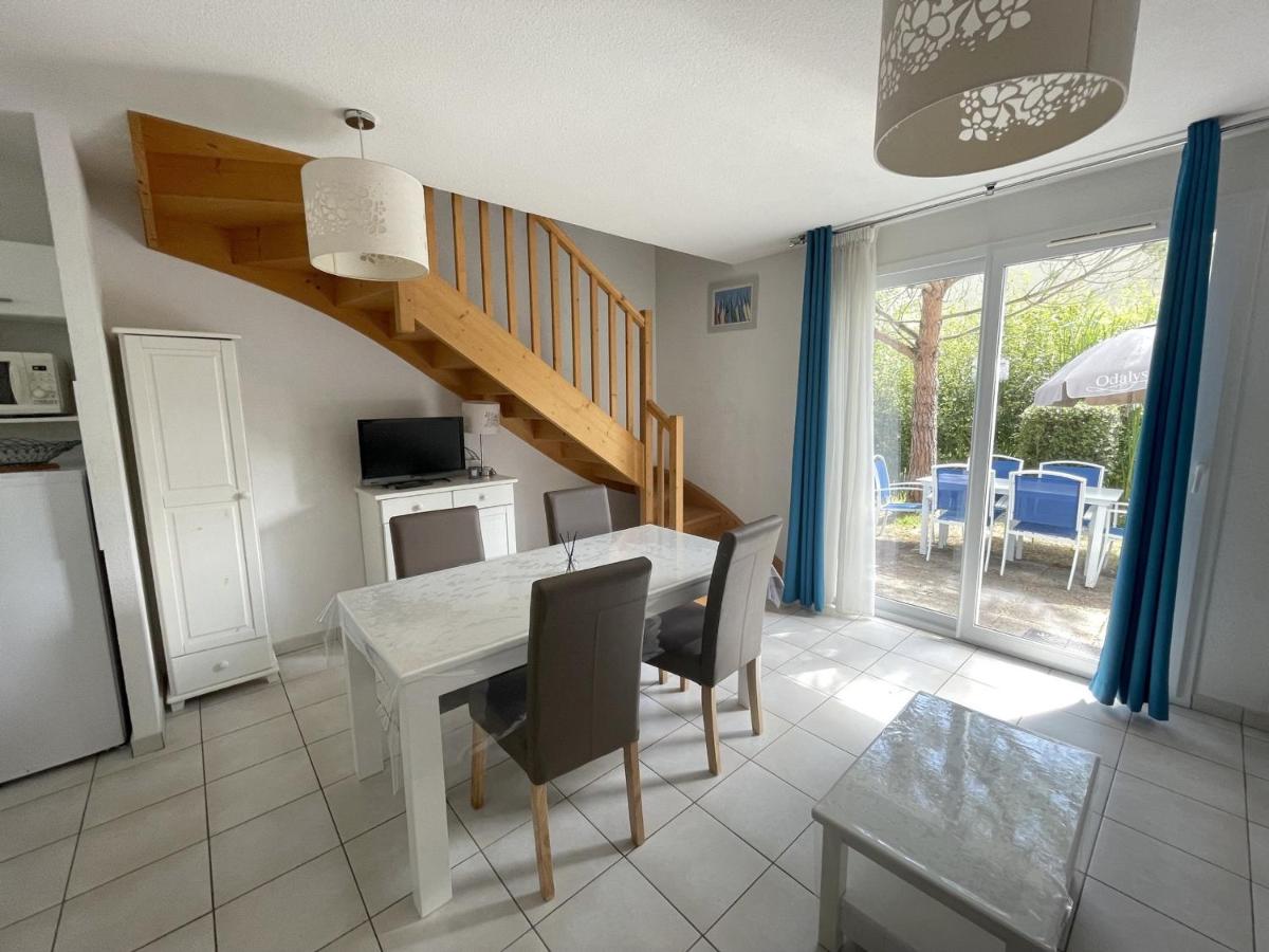 Charmante maisonnette avec piscine, 2 chambres, terrasse privée et parking - Saint-Brevin-les-Pins - FR-1-364-118 - Housity