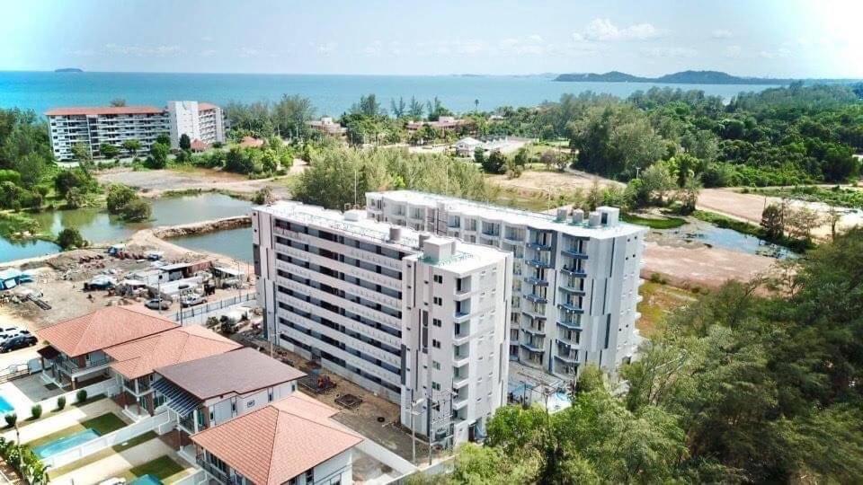 Mantra Beach condo M186 - Housity