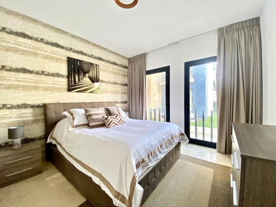 Suitetrails - Elegant luxury apt with pool at Punta Cana Village