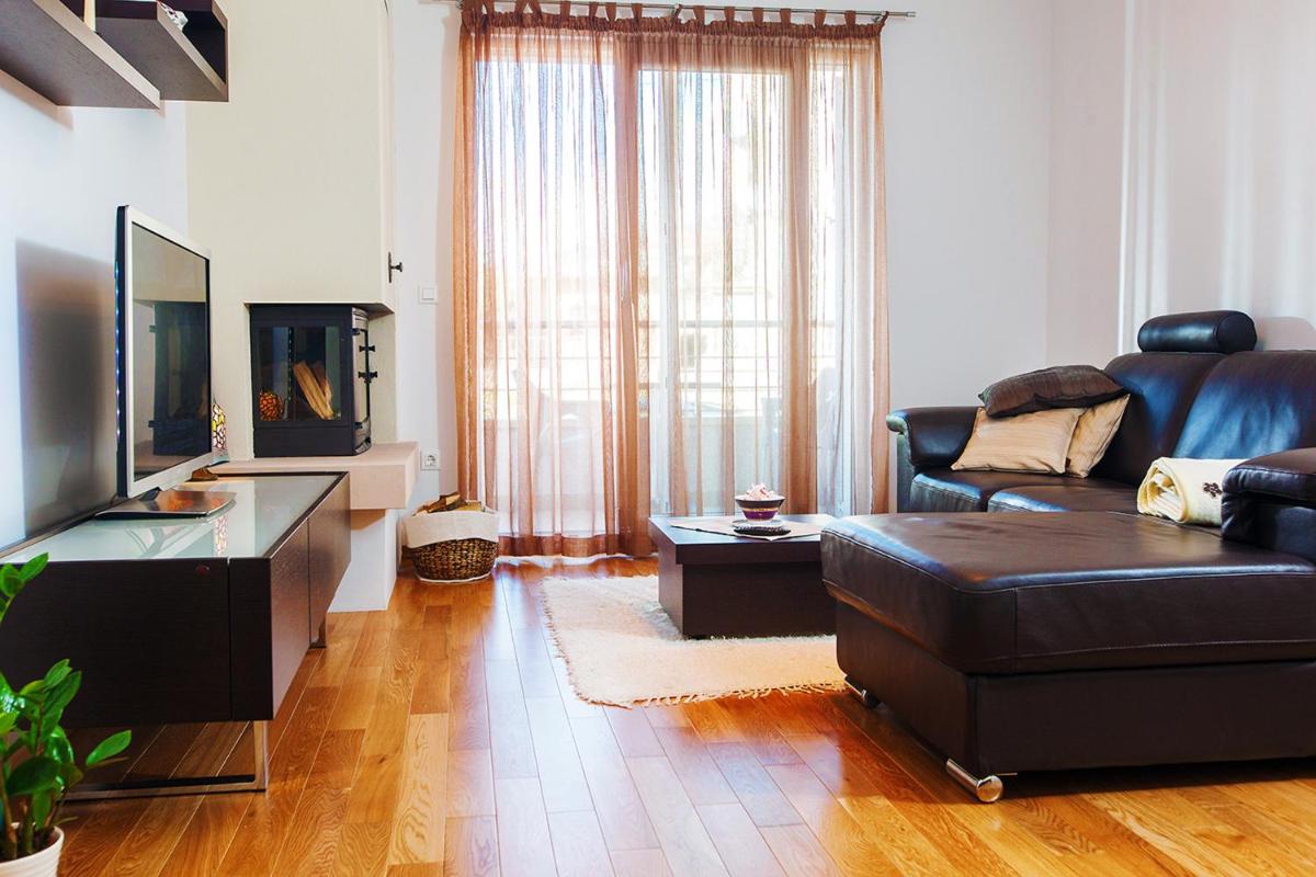Apartment Makarska FREE BEACH PARKING - Housity