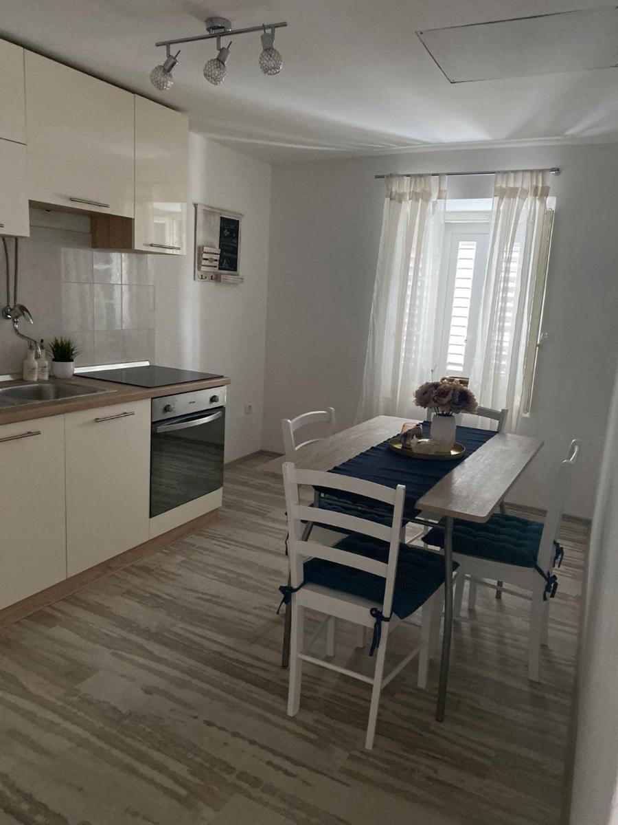 Moro Apartment - Housity