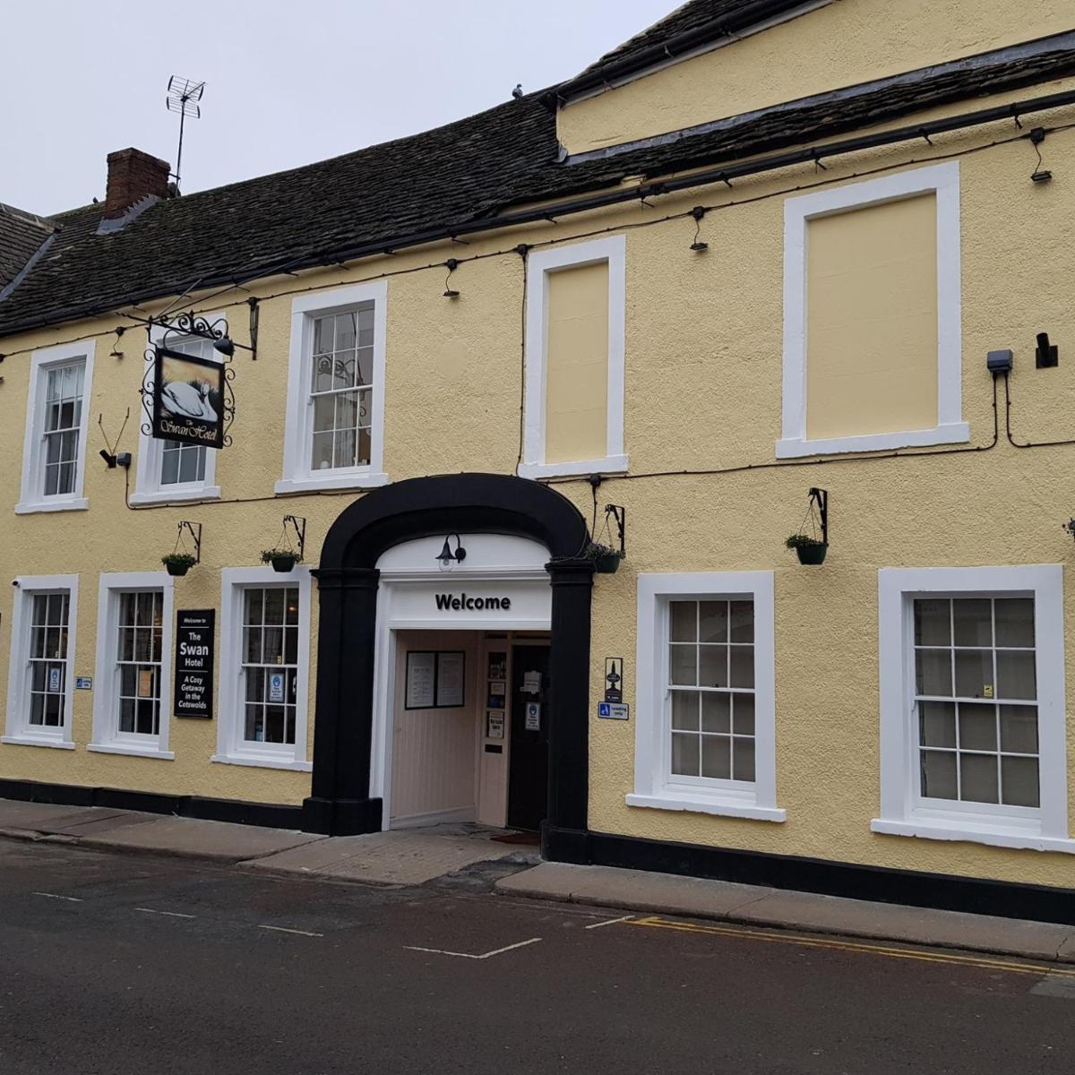 Swan Hotel - Housity