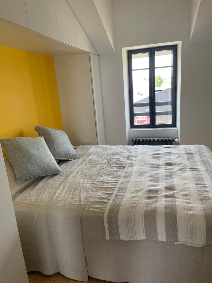 Chez Moon - Housity