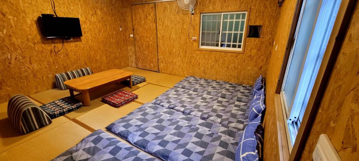Forest Tree Coffee Chalet - Housity