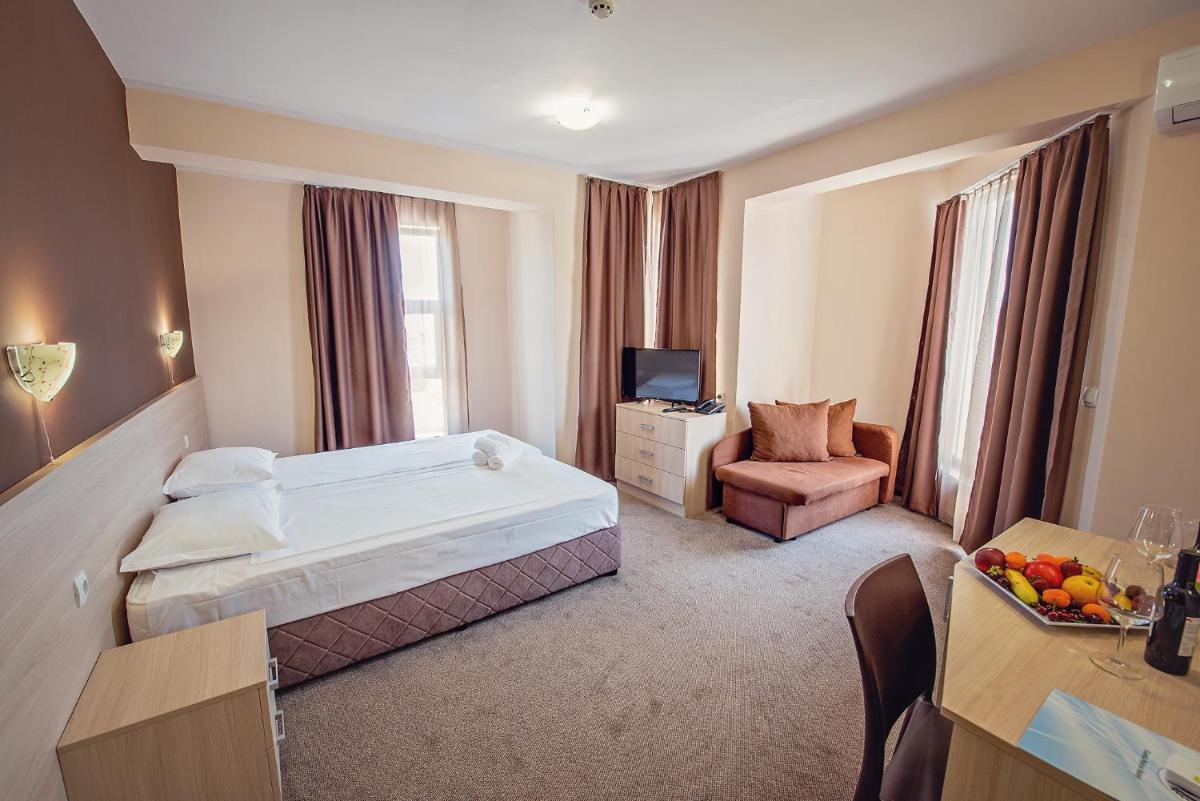 Hotel Santa Maria - Housity