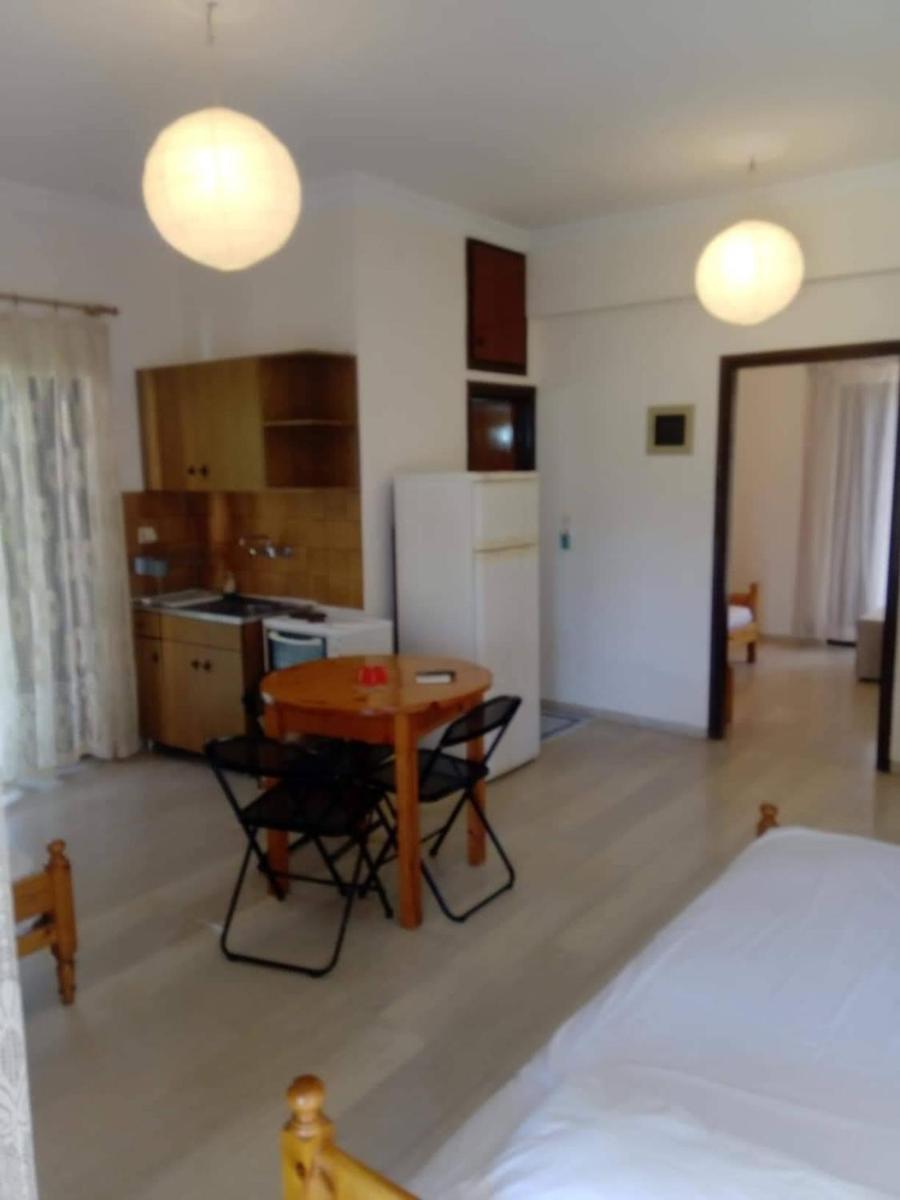 ROUSETIS APARTMENTS - Housity