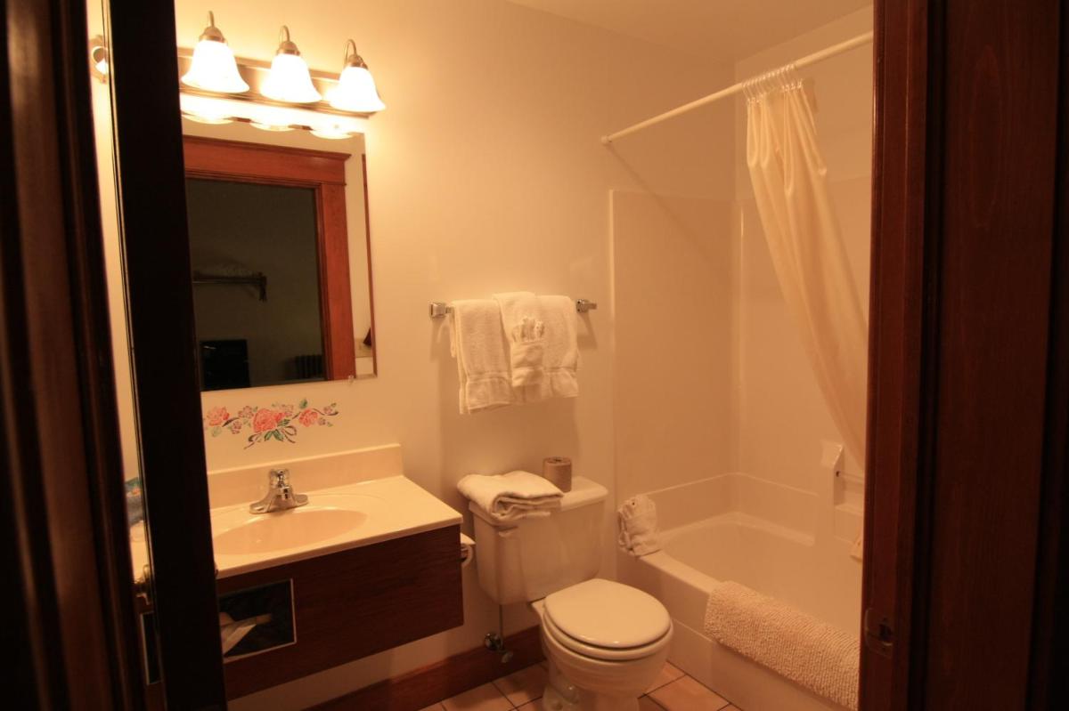 Town Hall Inn - Housity