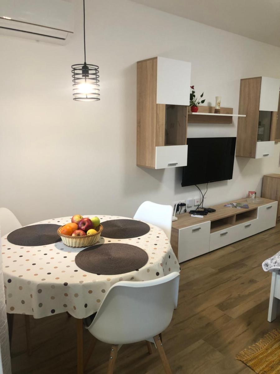 Apartments Biro - Housity