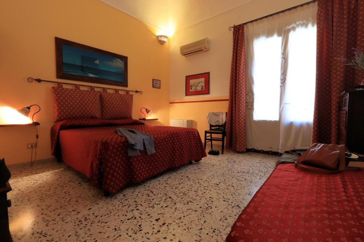 Sicilia Ovest - Domus Mariae Charming Apartments with Balcony - Hizvo