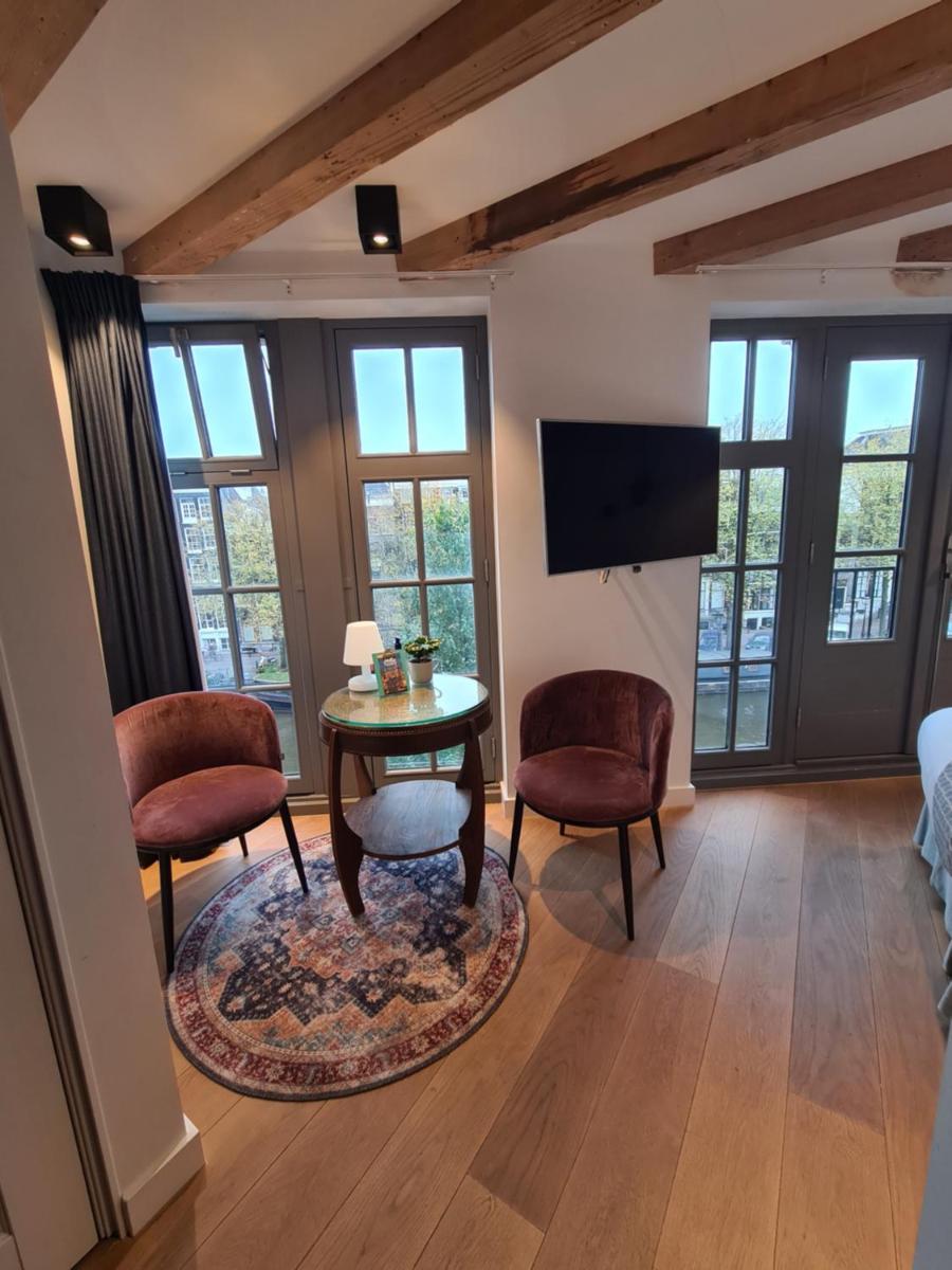 Suitetrails - Canal view suite