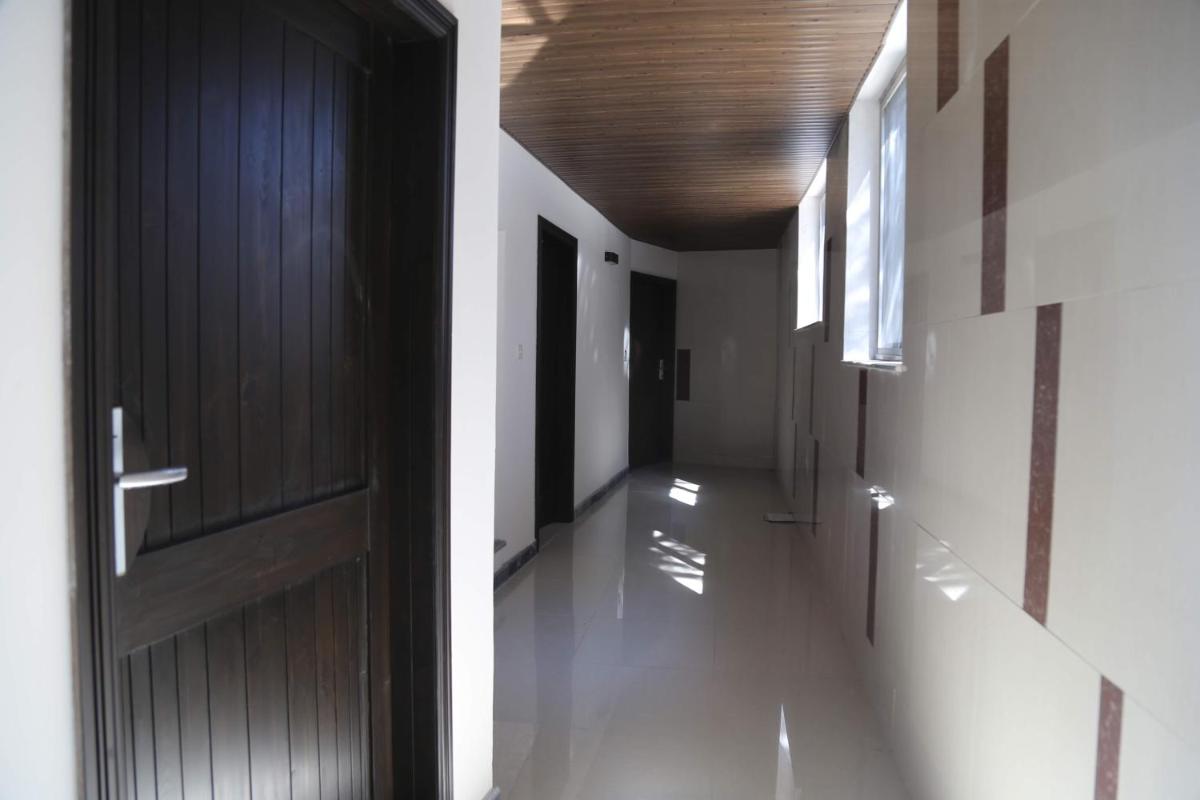 Summit Hotel & Apartments - Housity