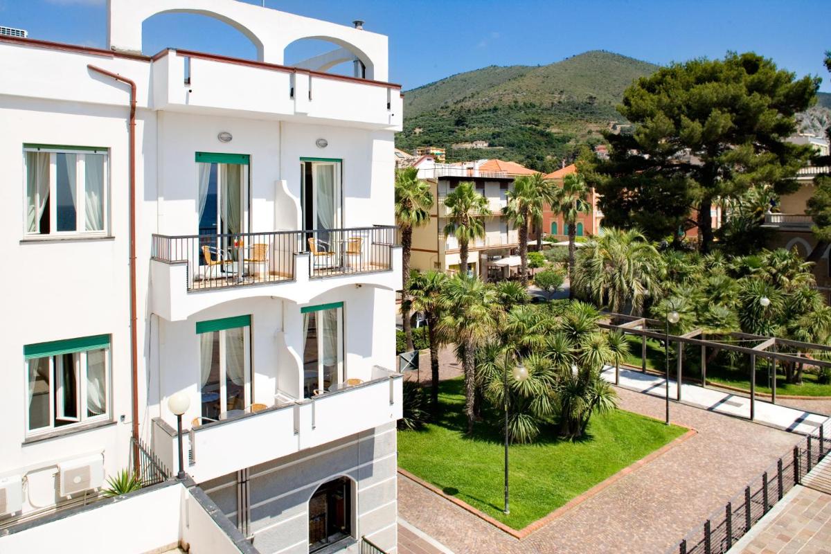 Hotel Ligure - Housity