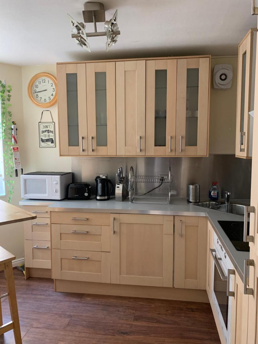 1 bedroom central flat with parking space - Housity