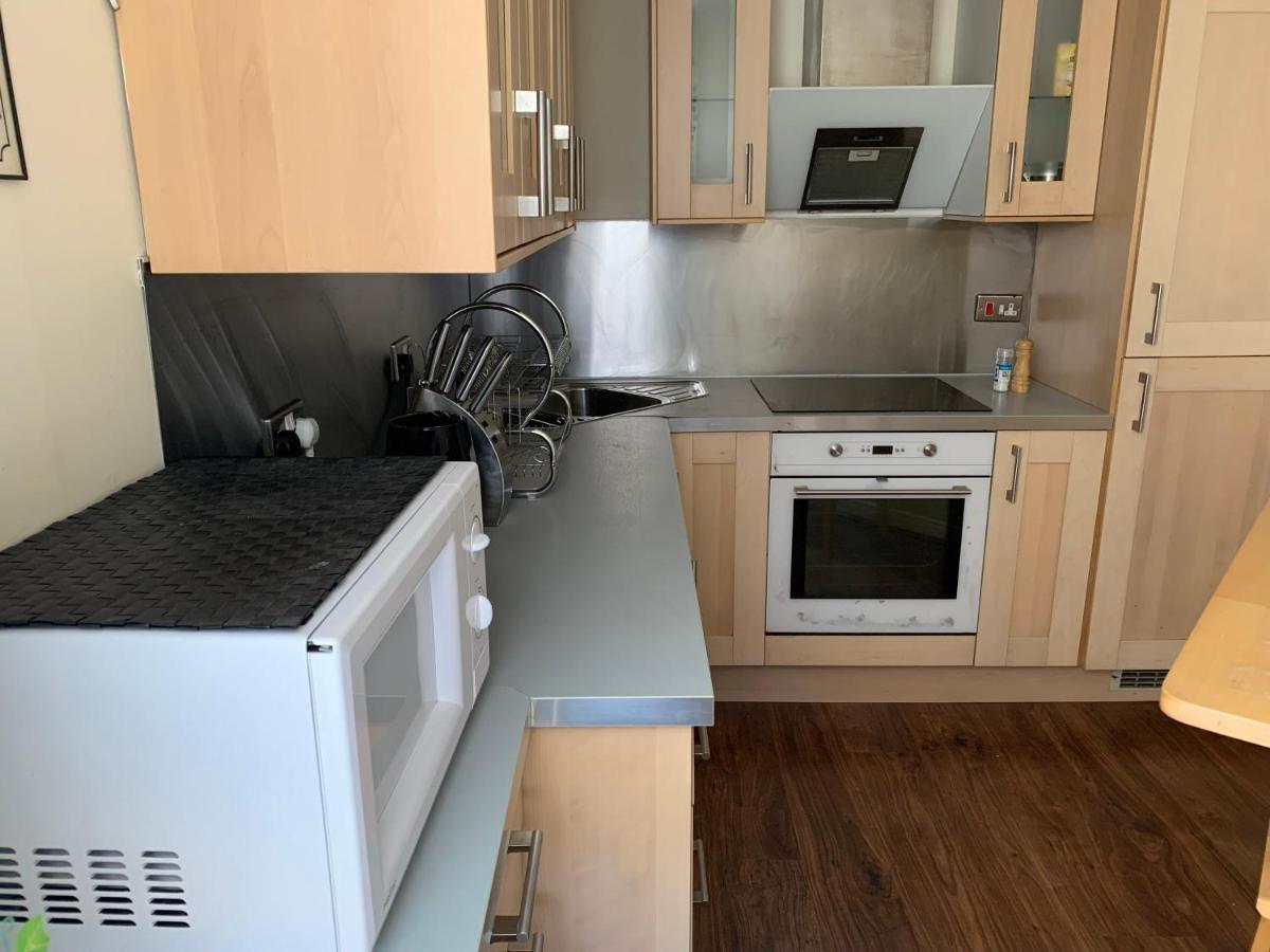 1 bedroom central flat with parking space - Housity