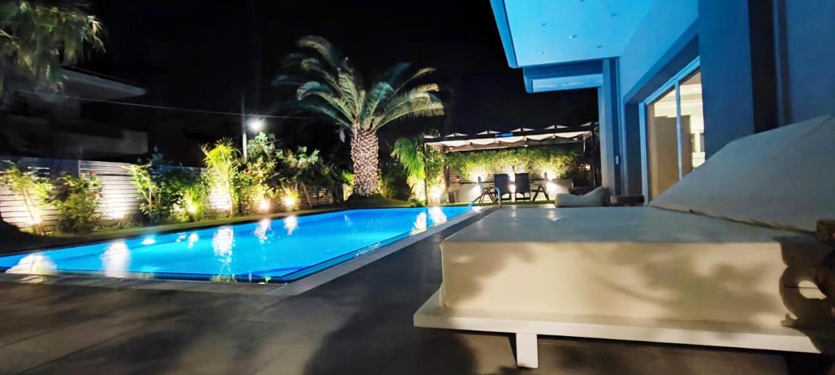 Unique Villa Melia Lagonisi - Housity