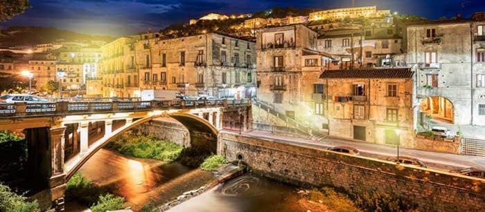 Palazzo Lupinacci - dimora storica Bed and breakfast - Housity