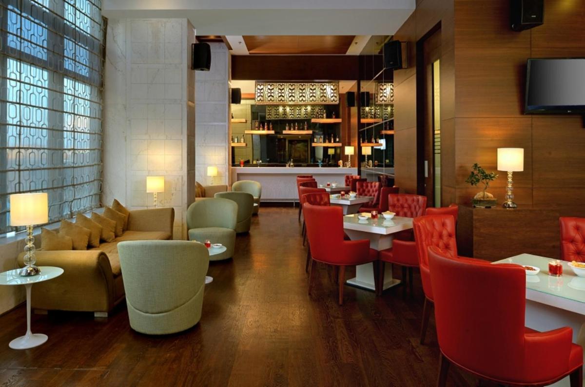 Suitetrails - Golden Tulip Lucknow