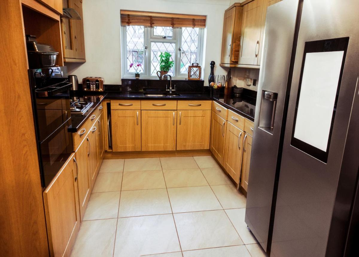 Berkshire House - Housity