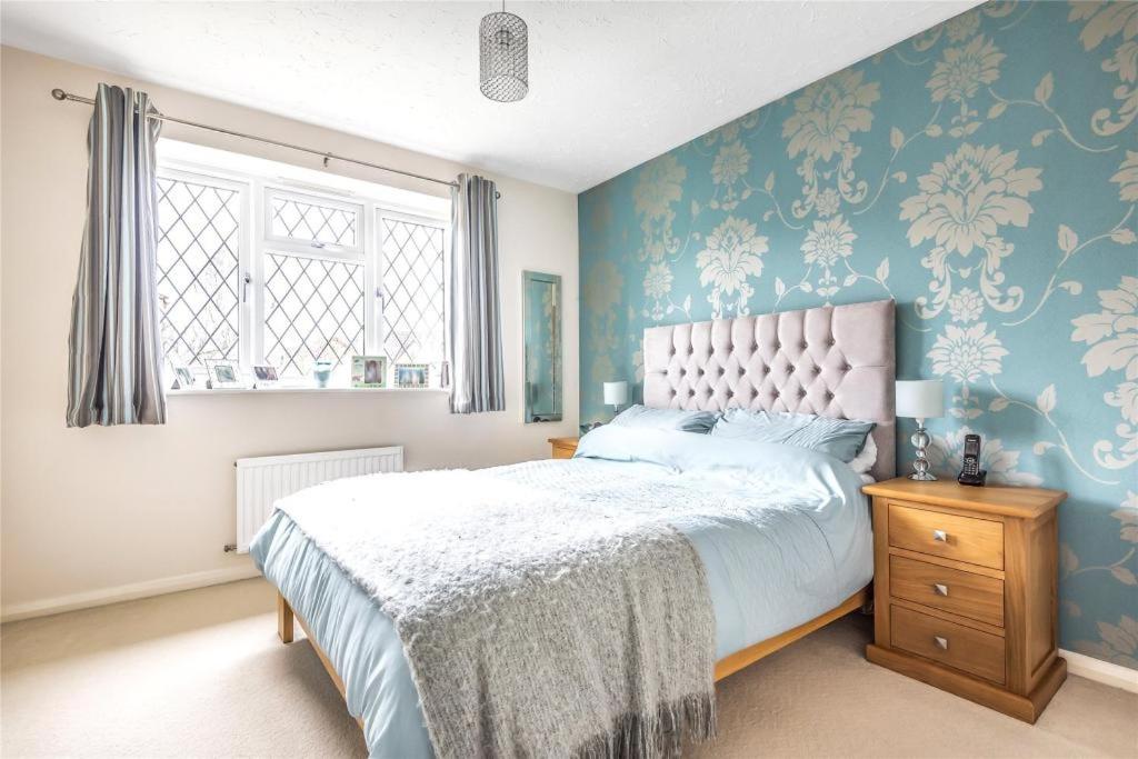 Berkshire House - Housity