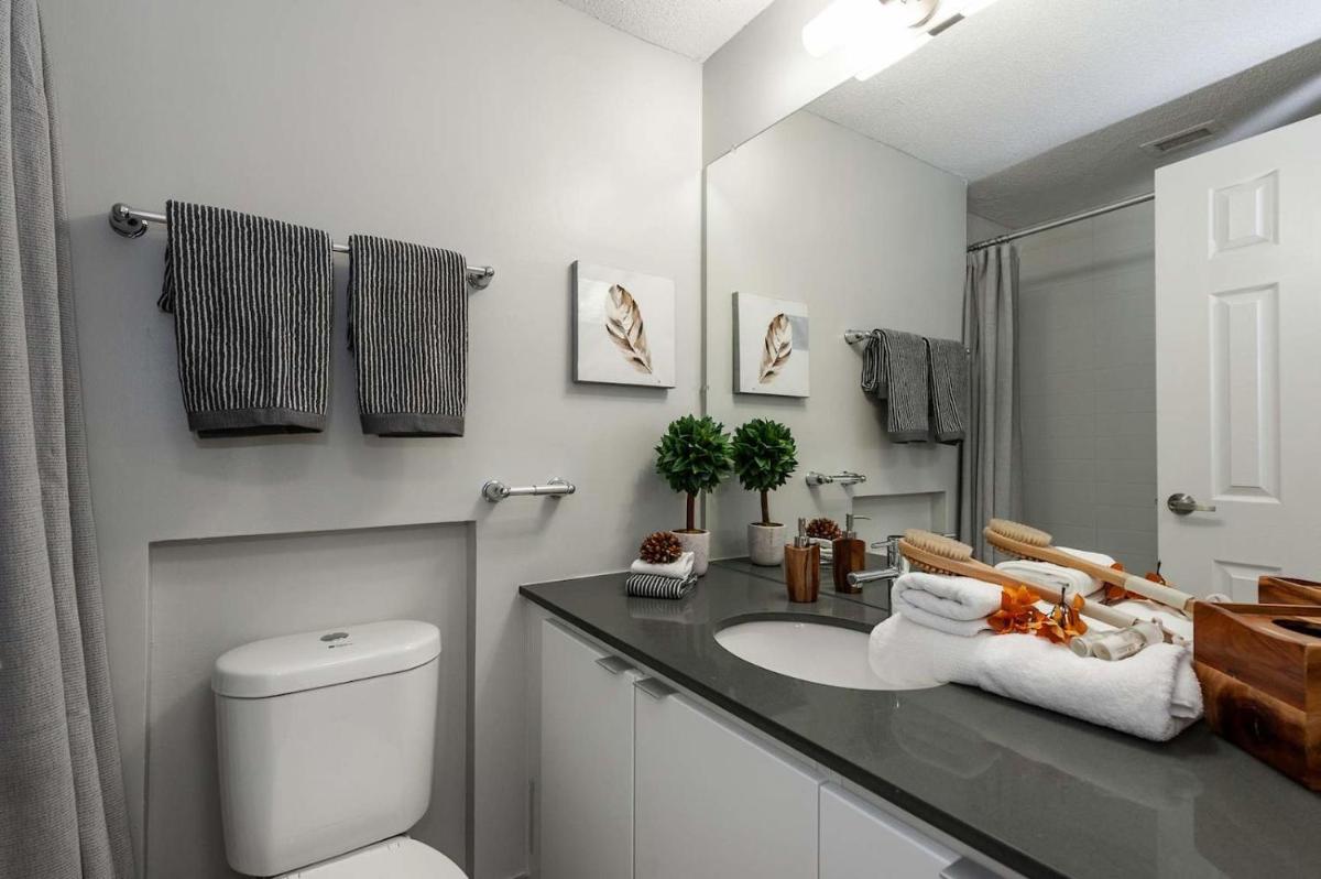 Top Floor 21 - Housity